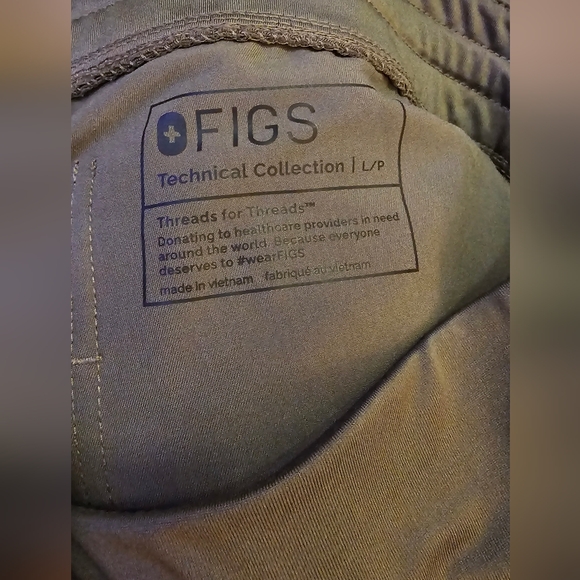 FIGS jogger scrub set - Picture 7 of 9